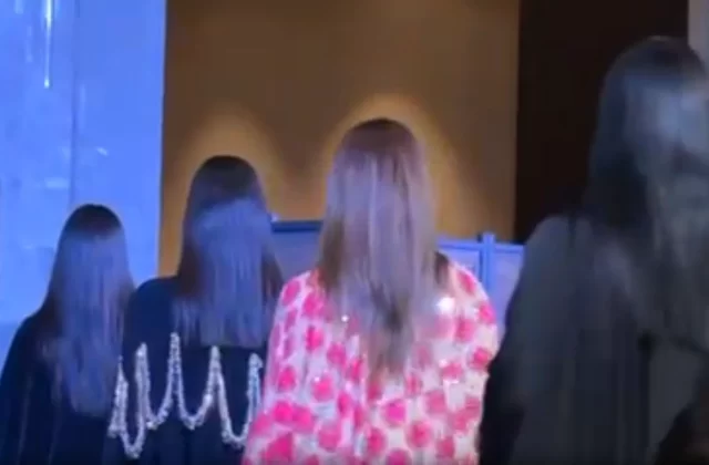 video01 (1) video01 (1)